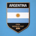 CHUMPA ROMPEVIENTOS DE HOMBRE ARGENTINA FIFA LEGACY
