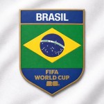 CHUMPA ROMPEVIENTOS DE BRASIL FIFA LEGACY