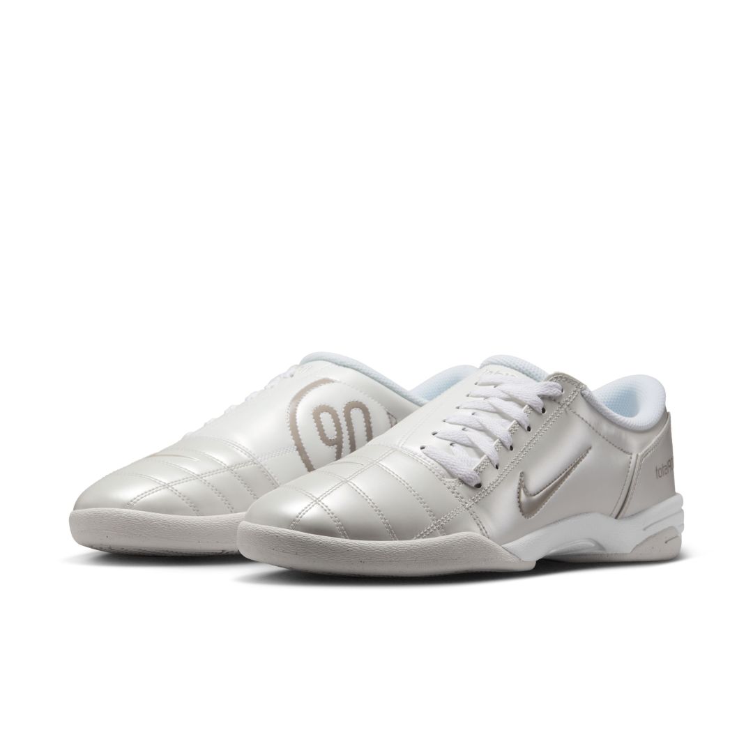 Nike Total 90